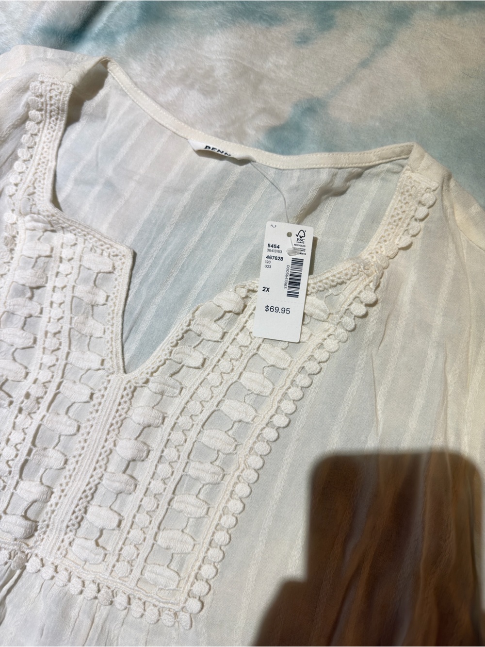 White Top - Picture 2 of 3